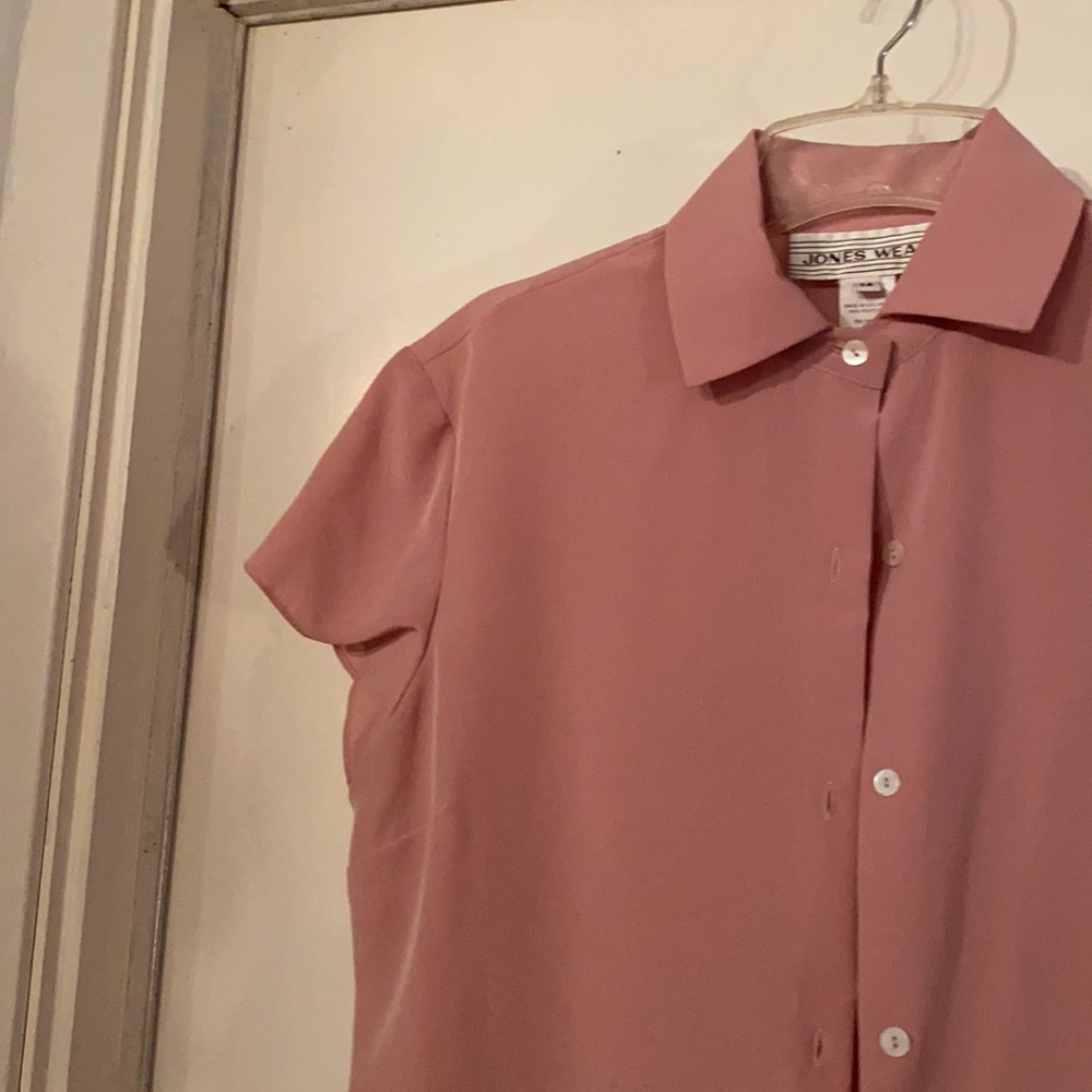 Pink blouse - Picture 2 of 2